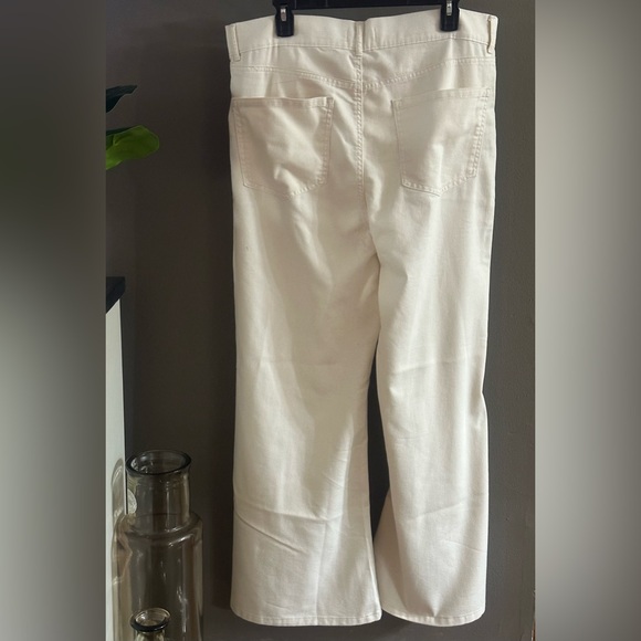 JESSICA SIMPSON PANTS - Picture 4 of 10